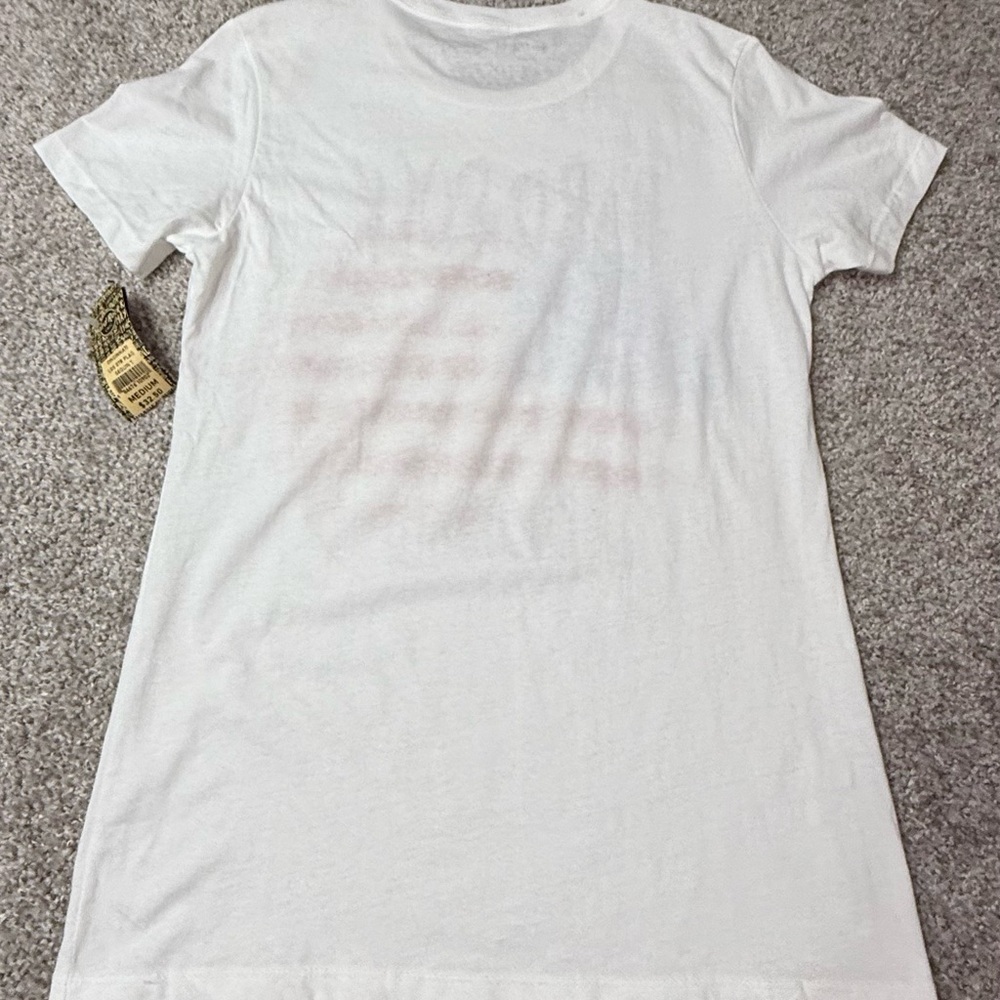 Hard Rock Cincinnati Graphic T-Shirt red white and blue NWT July medium - Picture 5 of 5